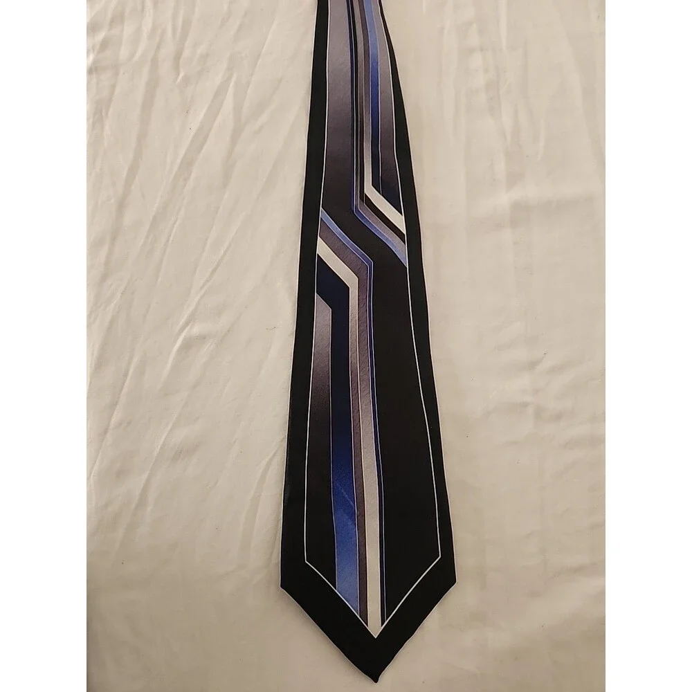 Pierre Cardin Tie Silk Multicolor 59 Inches Long 4 Inches Wide.